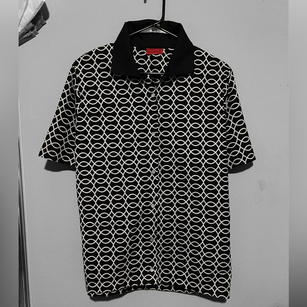 T shirt by Blackredd